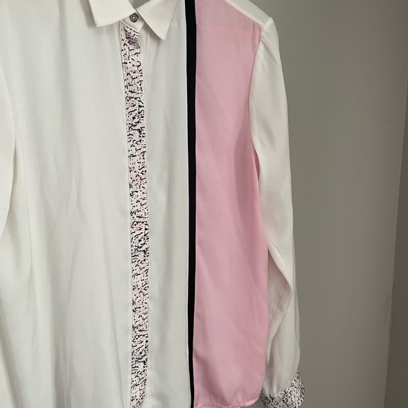 RW&Co Block Colour Blouse - Picture 3 of 5